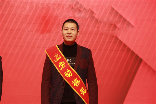 杨小朋.jpg